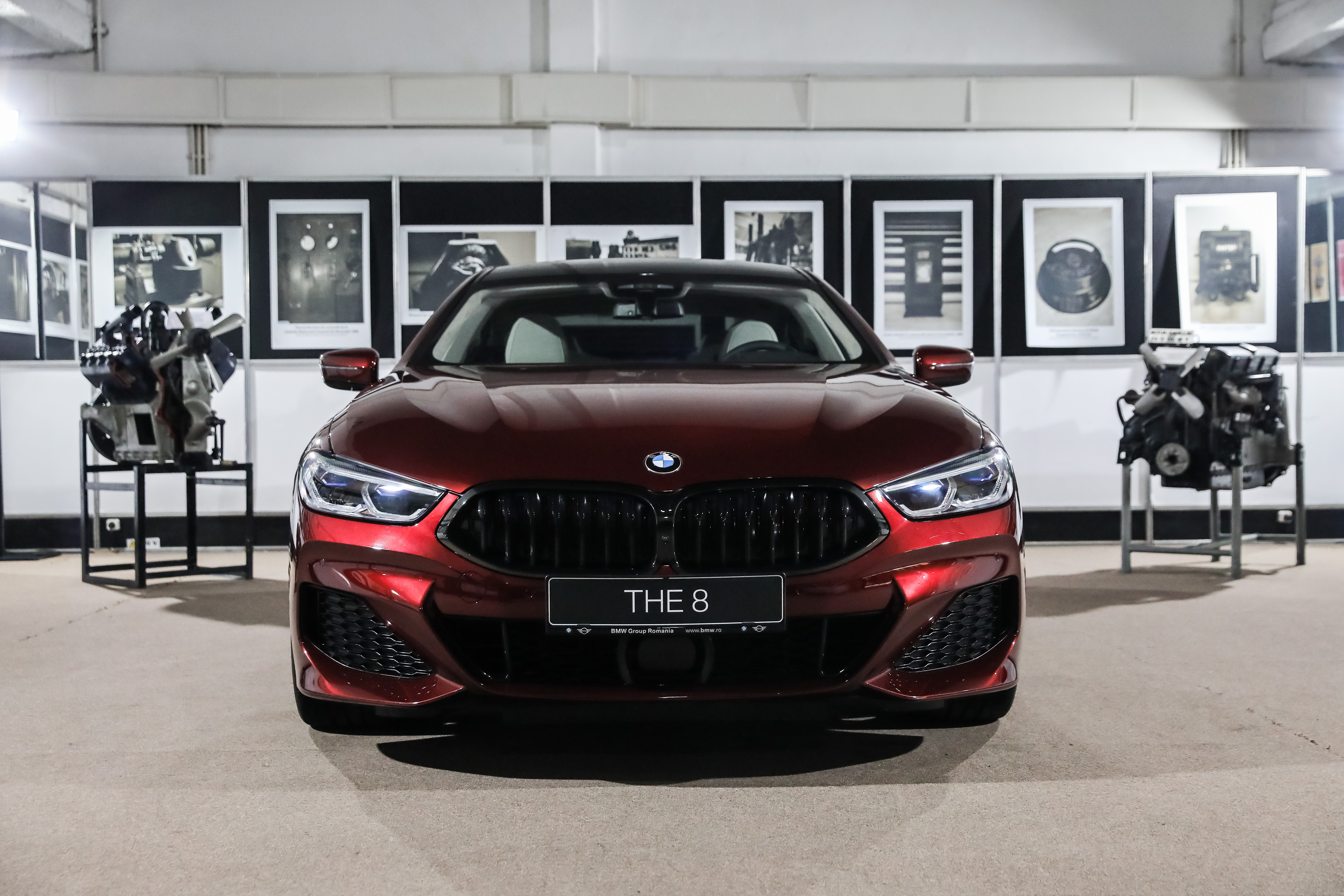 P90375627_highRes_bmw-8-series-gran-co